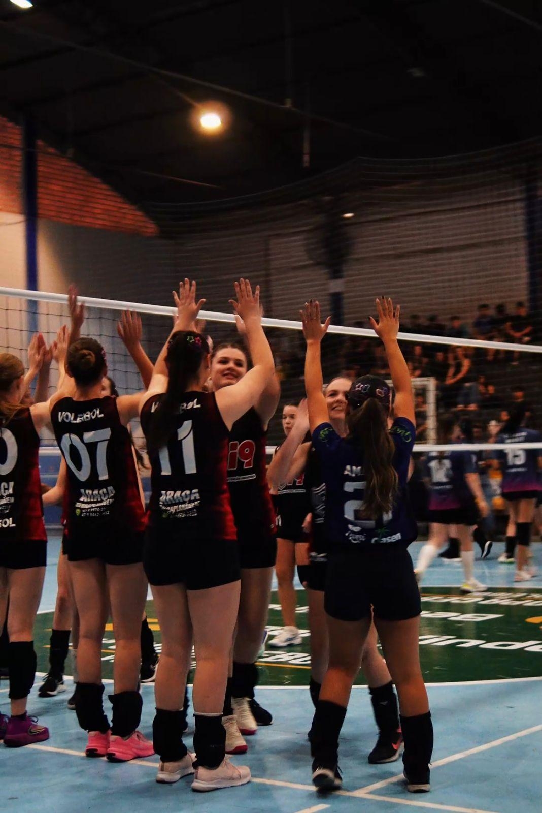 1ª Copa Cebola de Voleibol tem início com grande participação em Ituporanga