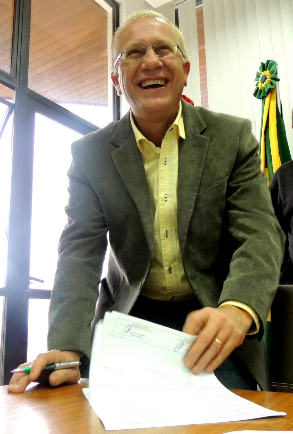 Prefeito de Ituporanga  trabalha durante as férias