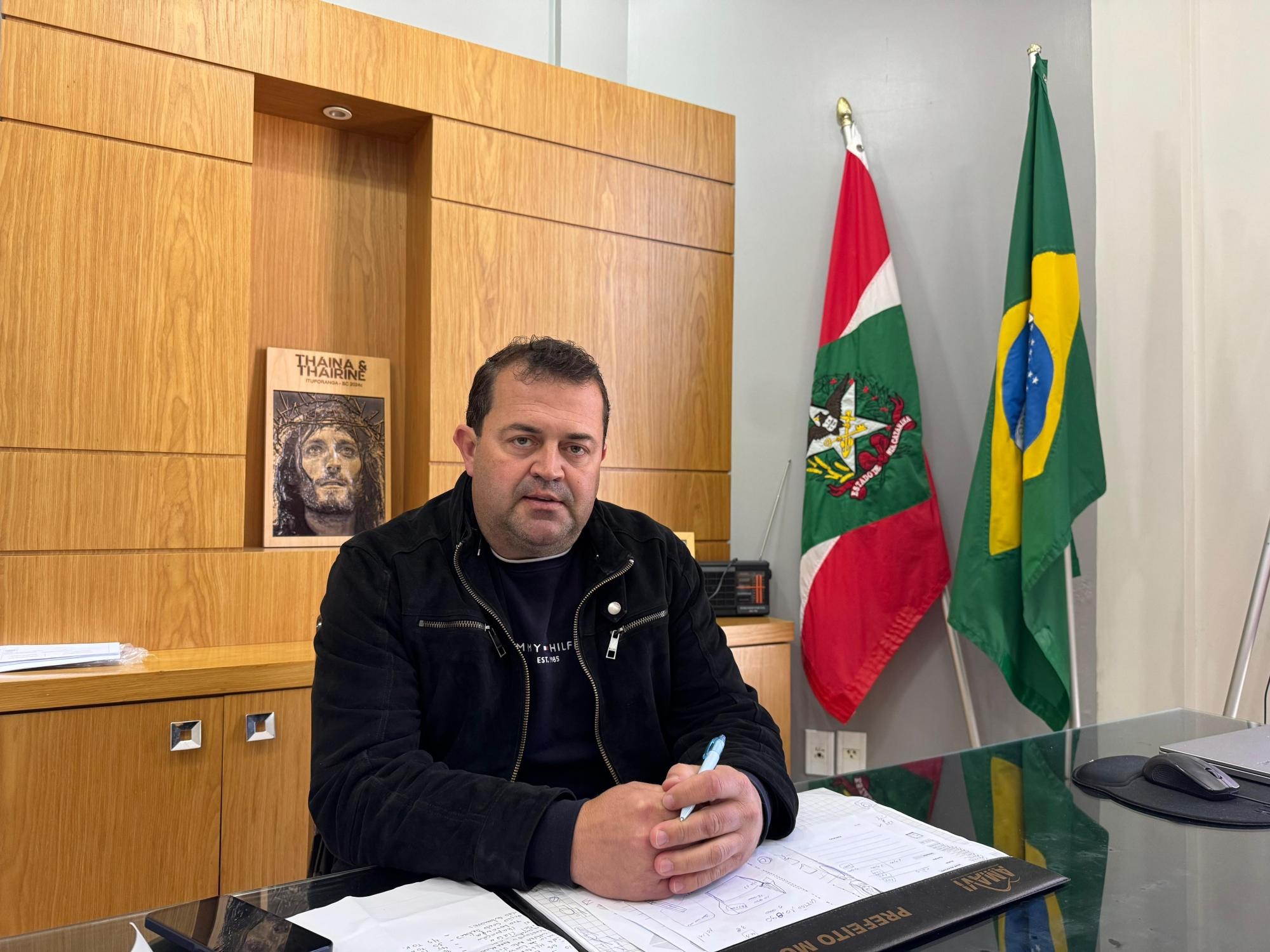 Leandro May assume interinamente a Prefeitura de Ituporanga