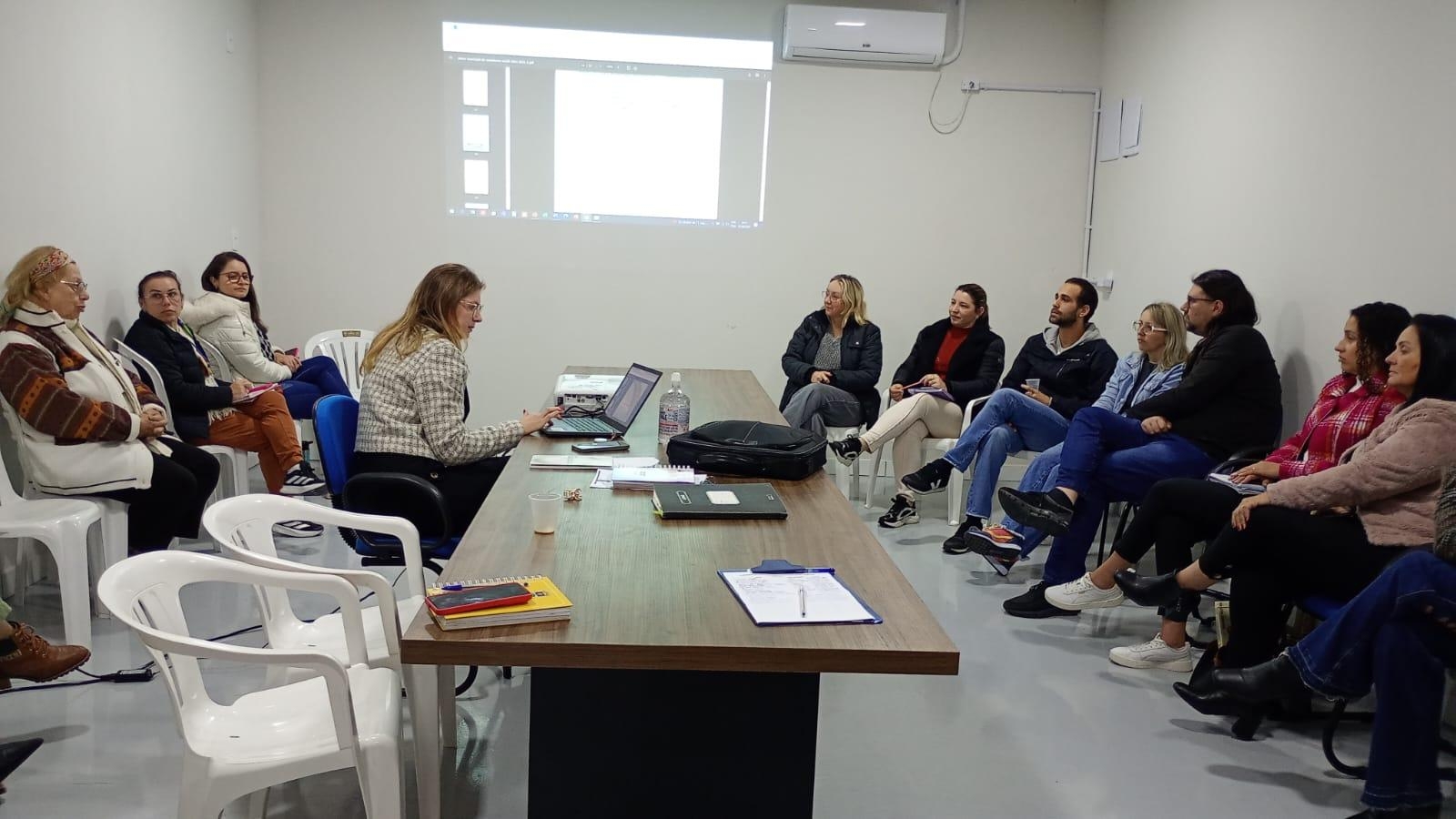 Planejamento participativo marca reunião da Assistência Social de Ituporanga