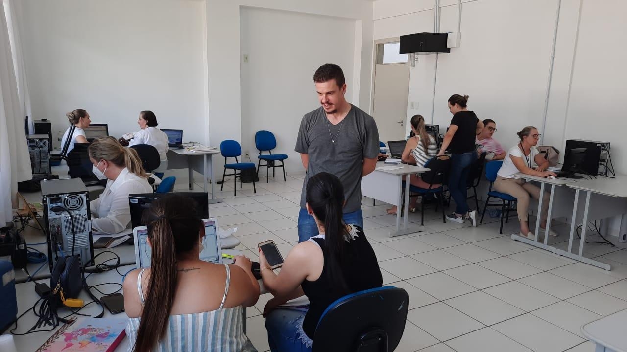 Profissionais da Saúde participam de capacitação em Ituporanga