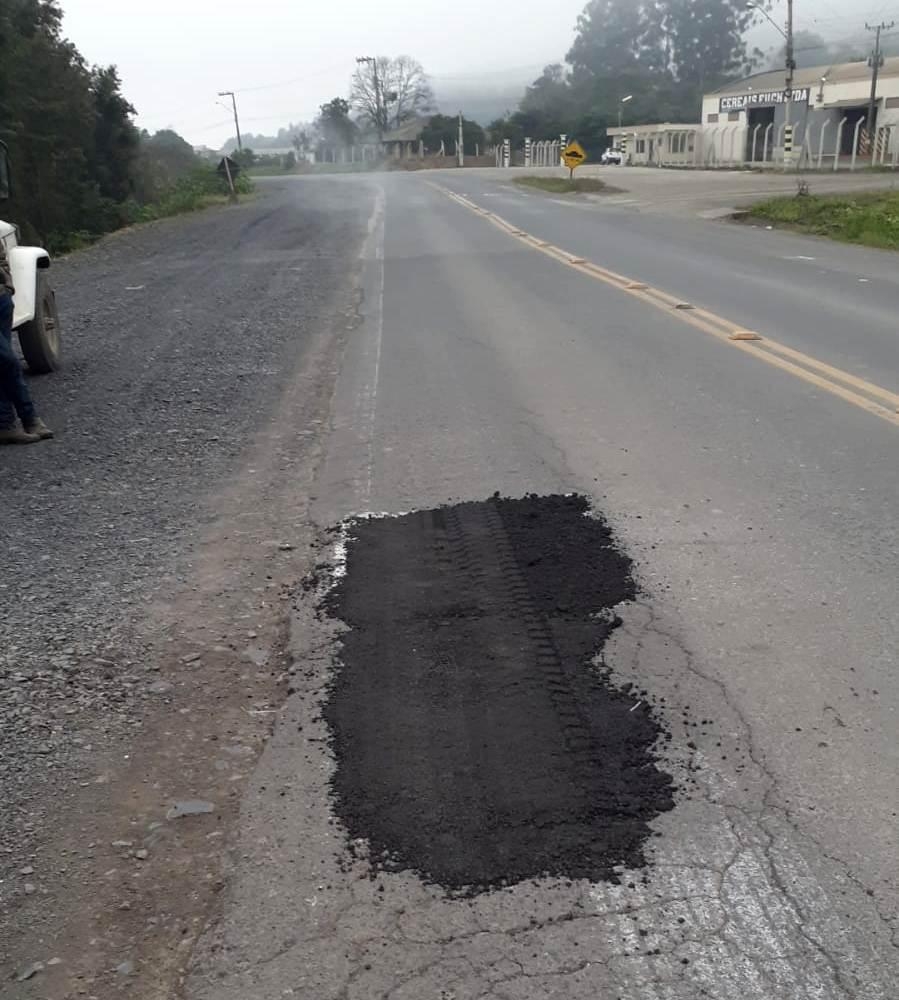 Secretaria de Urbanismo realiza operação tapa-buracos